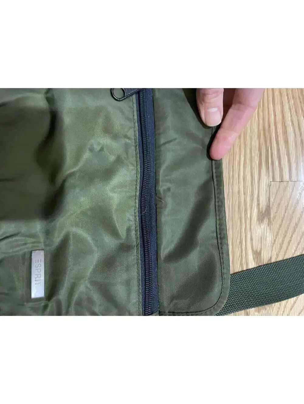ESpirit Olive Green Fanny Pack Crossbody Purse Bag Organizer men / women / trave